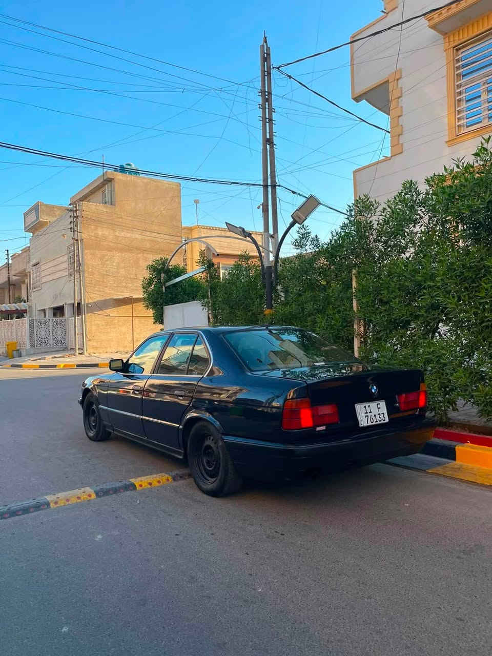 للبيع Bmw520 
موديل ٩١ رقم بغداد الانكليزي باسمي تحويل مباشر هزه وسنويه جدد
سياره اصل مسكر كير عادي  على وضع الشركه فقط صبغ جماليه بدون اي ضرر  كلشي بيها بلادي وعلى ايد وحده  وارد يابان كلش  ناعمه وسريعه 
محرك كير شغاله ١٠٠/١٠٠
حداديه جديده امامي خلفي 
تبريد شغال شرط ويه السويح 
داخل مخمل جديد لوك 
بطاين مخمل 
تخم تاير جديد 
سياره بدون اي نقص ترايك مفتوح وين ميعجبك  كاعيات الشركه بيها 
السعر 63$
مكاني السيديه 
للاستفسار الاتصال على الرقم ***********
