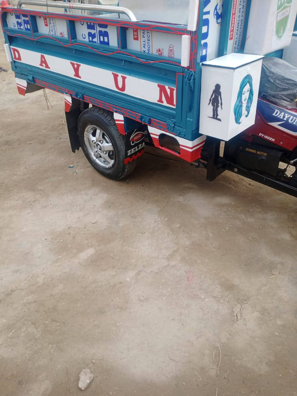 سلام عليكم ستوته للبيع دايون اوراق اصولي موديل 2020 ستوته مكفوله كفاله عامه رقم  ***********سعر 1400وبيه مجال
