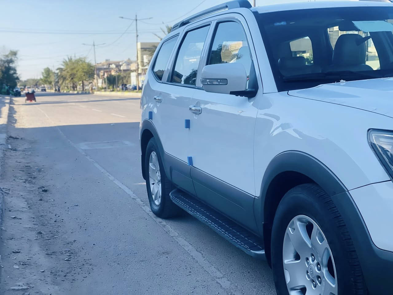 سلام عليكم كيا موهافي باسمي موديل2013 فوووول مواصفات اعلى فئة👌 واحد على واحد💯
المكينة6/3800سلندر گير و مكينة جدد لوك ناعمة بدون رواجز و تبخير سيارة خير من الله 
المواصفات:
1-منظومة زينون عالي ناصي.
2-بك لايت LED.
3-ماشية 99الف حقيقي.
4- دفع رباعي.
5- فتحة سقف.
6-بصمة ابواب.
7-بصمة تشغيل.
8-اشارة ترحيب.
9-تدفئة و تبريد كشنات.
10-تبريد ثلج ثلاث قطع.
11-ثلاجة بالتجوه.
12-الداخل جلد.
13-شاشة كبيرة.
14-خزن ميموري.
15-كشنات كهرباء.
16-مري قلاب.
17-تخم تاير جديد.
18-باتري جديد.
19-تبريد بيانو.
20-زراگات دعامية.
21-باب خلفي شفط كهرباء.

———————————————-
السونار مرفوق مع الصور
وبيها صبغ گد شبر جوا البك لايت جهة السايق
———————————————
سنوية جديدة
هزة جديدة
رقم دولي جديد
———————————————
مكان السيارة 
بغداد/حي اور////
———————————————
السعر:(150) وبيها مجال
للاستفسار:***********
