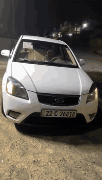 كيا ريو 2012
محرك ١٤ 
بدون ضرر صبغ فقط شبرين بالبوند غيرها ماكو 
سعر (١٠٠) وبيها مجال
رقم واتس ***********
اتصال ***********
