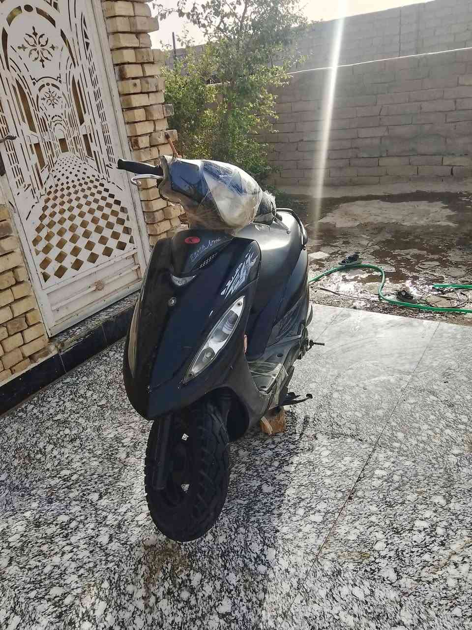 جي4.دراجه توهه مجفته قبل 5ايام. كلهه شغاله من الطول لطول تواير جدد. الدراجه نهضه ومعدل. مستعجل ابيعته بس الشراي يخابر رجان. السعر350وبيهه مجال بصيط. ***********.ناصريه مركز
