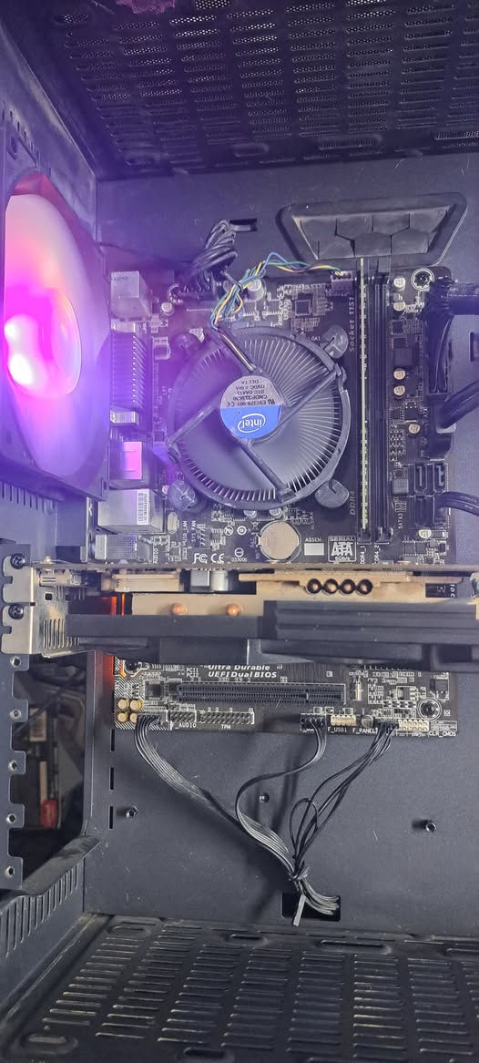 كيس تجميعة كوراي 5 جيل سابع 

المعالج i5 7500

البورد  gigabyte h110 

الكرت Rx 580 8gb axl

الرام ddr4 8gb 3200hz

التخزين ssd 260 +hdd 1 tb

البور  msi 650w

الكيس 3FAN ARGB بدون جامه

منصب بي 40 لعبة

السعر 300 الف 

رقمي ***********

بغداد
