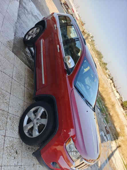 السلام عليكم 
جيب لاريدو لمتد
2013 امريكي حادث جاملغ خلفي وباب مبدل بلادي نفس لون 
والسونار مرفق ويه الصور 
بجم كبس 
والباب سايق بي طخه وممصلح وصوره مرفقه 
السعر 173 وبيها مجال 
مكاني الكاظمية
***********
