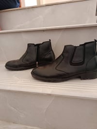 بوتات وقطعة حذاء قياسات 40و 41 اسعار مناسبه على 7,500 موبايل 078048773...