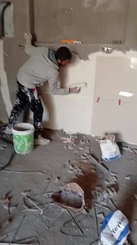 ابو مالك المصري لتطبيق السيراميك والبوراسلين وبايات الدرج كادر كامل077...