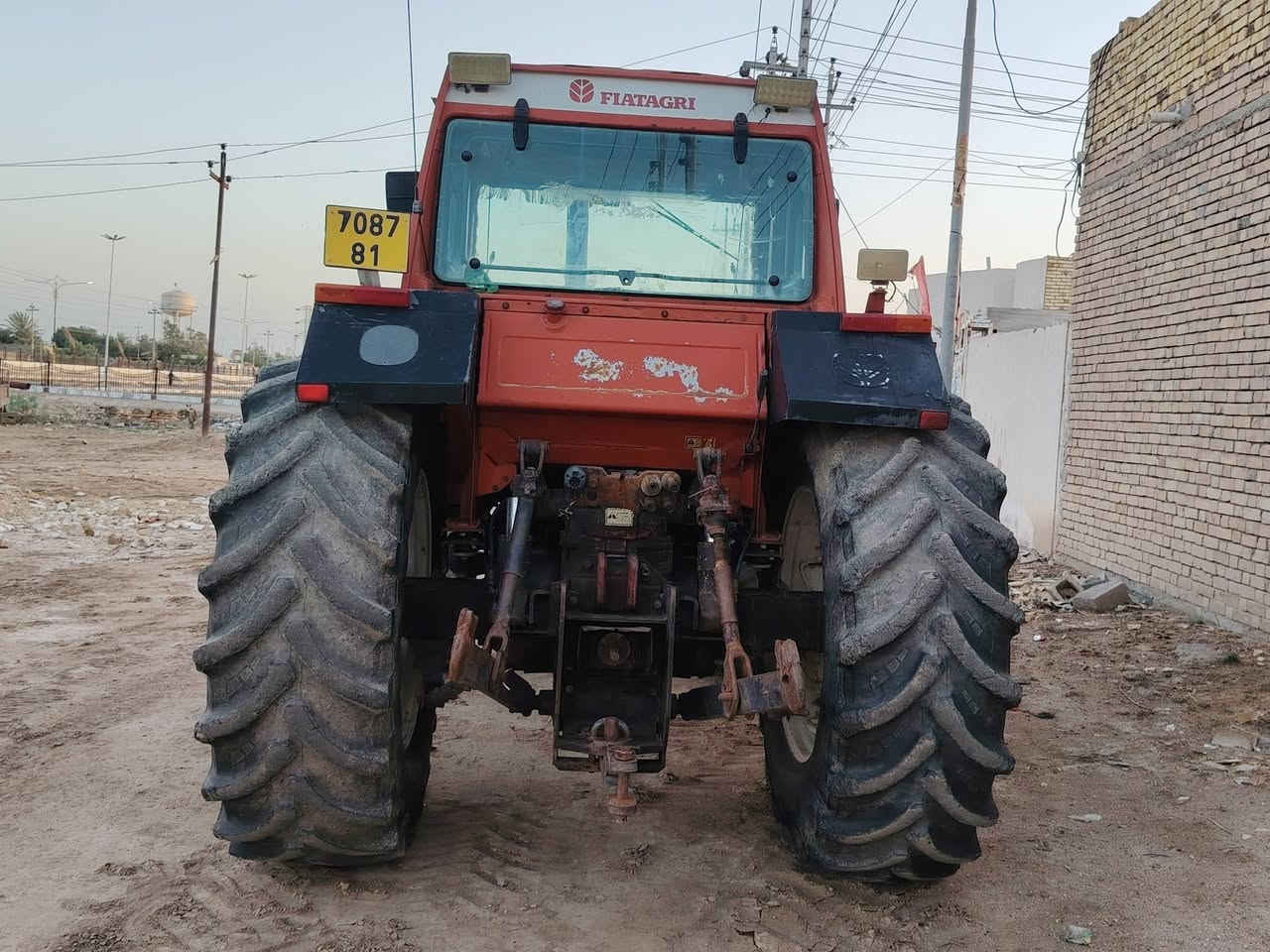 سلام عليكم فيات 160 للبيع فول عادي اكسن لطش شرط الكفالة جاهزه للعمل  العنوان ميسان قضاء المجر الكبير  الاتصال  والاستفسار ***********
