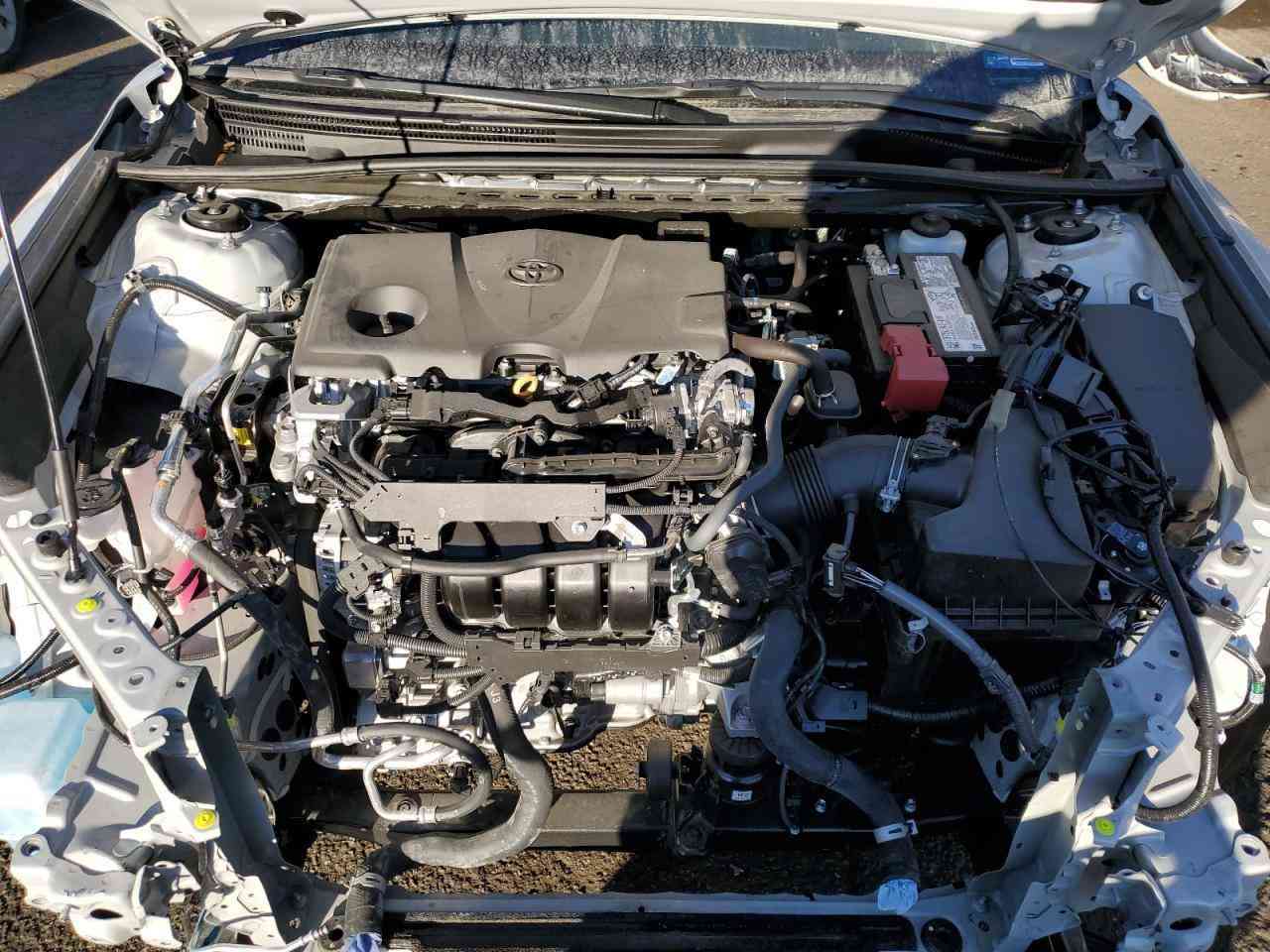 السلام عليكم ورحمة الله وبركاته 
كامري للبيع او المراوس
                                   معلومات عن السيارة
الموديـــل               24
الممشى                  6 الف ميل 
اللــــــــون               ابيض لؤلؤي (سموك)
الفئـــــــة                 Toyota Camry LE
نوع حركة الإطارات  AWD (دفع رباعي ذكي)
طبيعيًـــًا                 أمامي فقط
عند الحاجة            يشتغل الخلفي تلقائيًا

وبالامكان اطفاة الفور ويل عن طريق الاعدادات 
🔄 توزع القوة تلقائيًا على الأربع عجلات عند الانزلاق
🛣️ بالوضع الطبيعي تمشي دفع أمامي لتوفير البنزين
❄️ إذا حسّت بانزلاق، تشغّل الخلفي خلال أجزاء من الثانية

نوع المحرك            MPI+GDI اقتصادي مرغوب وقوي 
حجم المحرك          2500 
ناقل الحركة           گير أوتوماتيك 8 سرعات (8AT) مع تقنية Direct Shift

 مواصفات السيارة 
تحكم مقوّد (ستيرّن) من الجانبين 
قيادة ذاتية
مثبت سرعة
تحديد مسار 
توقف مفاجئ عند الاصطدام 
مانع تصادم 
مانع انزلاق 
رادارات امامية وجانبية وخلفية عند الاصطدام 
عداد الكتروني شاشة مع كيجات اعتيادية 
٣ انضمة للقيادة 
🟢Normal  القيادة اليومية – توازن بين القوة والراحة
🔵Eco        يقلل صرف البنزين – استجابة الدعسة أهدأ
🔴Sport     تسارع أقوى – قير يبدّل على RPM أعلى
سايد بريك          Auto Hold بصمة 
كامرا خلفية فقط
سويج عدد ٢
سبير مع عدة السبير جديد مامفتوح
اطارات جدد ميلشن الياباني
ارضيات اصلية كامري مع فرشة الجنطة
ملاحظة السيارة غير مستخدمة في أمريكا فقط استخدامي الشخصي بالعراق 

 الضرر 
ايرباك الاستيرن 
ايرباك الأقدام 
الدعامية مبدلها الاصلية طلب من الإمارات بدون صبغ والباقي كفاله حتى من الشخط والزلغ
بدون صبغ بدون بارد

السيارة بدون رقم منفيس باسمي تترقم جميع المحافظات عدا الإقليم 
رقم الهاتف *********** 
رقم الهاتف ***********
