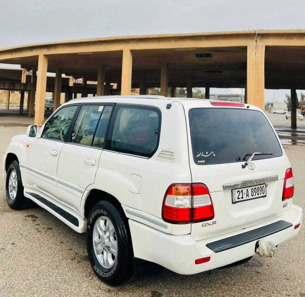 تۆیۆتا لاندکڕۆز 2007 فول مواسه فات
سه ياره كي زؤر جوانه سه نه وي تا 2029 تازه يه
پاره ي ژينگه و ريگاي دراوه
ره قه مي تازه يه
 هه زه ي تازه يه
چوار تايه و ويلي ده لوبي نوي له سه ره
 زؤر توند تؤله يه ك دينار مه سروفي تيدا نيه
مواسه فات گير تؤماتيك ناو زه رد
چوار جام كاره با  سه لاجه 
 ناو فؤرميكا  حه ساس سلايت 
 شاشه ئايپاد و كاميره 3 ريز كوشين
 ته بريد مه ركه زي كامل زينؤن
پشت جامتا ABS زؤر موا سه فاتي تر
 190 هه زار رؤشتوه مه كينه ي نه كراوه ته وه 

سـعـر : لە کۆمێنت داوابکە ڕاستەوخۆ بۆت دێت 📥 

سه ياره كه حيزام بؤياخ كراوه 
پيشو دواي هيجي پيوه نيه 
سه قفي بؤياخي نيه 
هه يكه لي زؤر جوانه
گيرو مه كينه و ته بريد 
ده بل ئه كسل گشت گياني به شه رت 
 له كؤيه م 

ژمارەی خاوەنەکەی 
***********
***********
