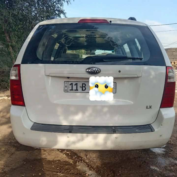 كرنفال خليجي خصوصي رقم بغداد 11بسمي لون أبيض مكينة كاز مسكر كير عادي بدون حادث ٧راكب السعر118وبيهه مجاااال 
اتصال +واتساب ***********
