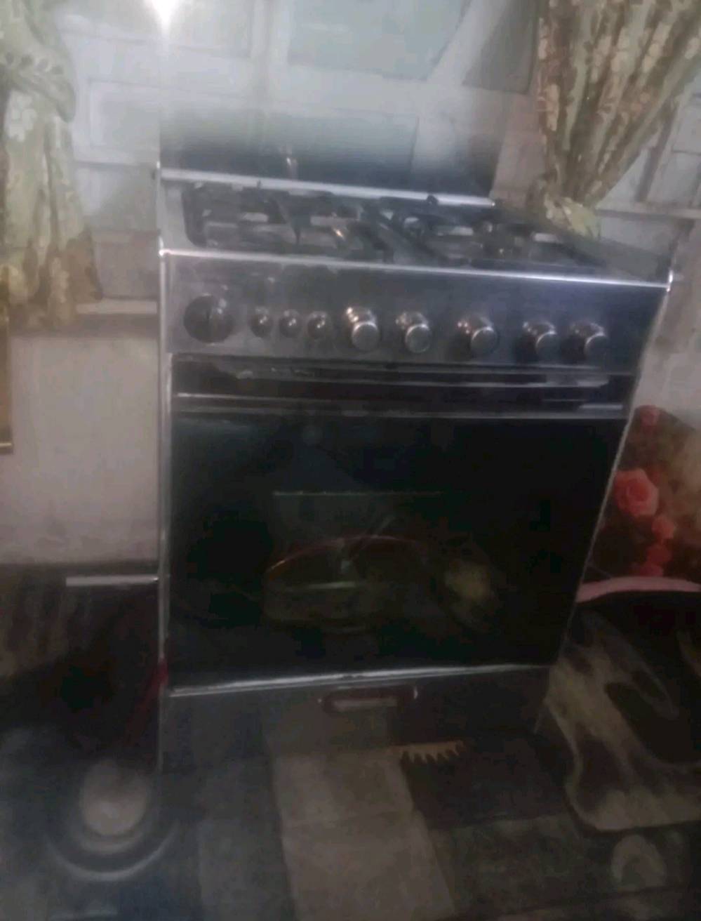 طباخ للبيع مستعمل شي قليل كلش سعره70