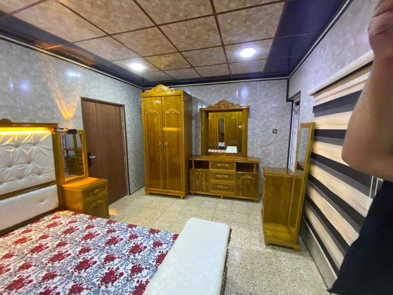 معمل نجاره الطارق الجليل الفرع لأول شارع الطبيب الفرع الثاني السده قرب مشروع العملاق فصال حسب الطلب *********** وتساب*********** السعر خاص
