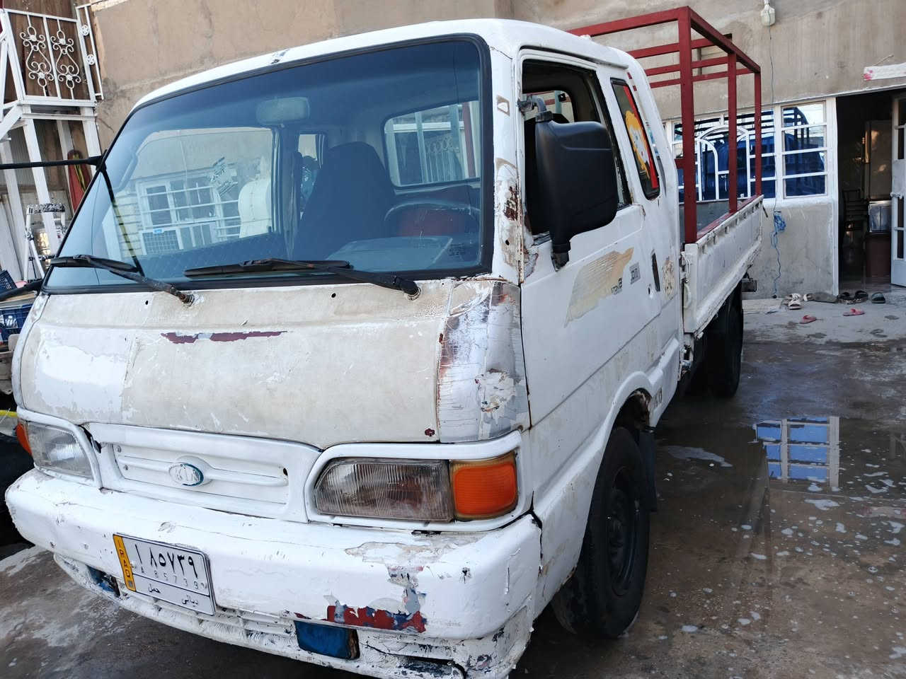 كيه بنكوه 96 رقم ديالى 
كير محرك أكسل نظيف صدر أمامي خلفي نظيف 
كهربائي مكفول تخم تاير جديد 
العنوان صليخ شارع المعارض 
***********
السعر 33
صاحبه ضيعت عنوانه مستمساكته كلهن عندي من سنت 2017عندي السياره وتكفلك بكلشي
