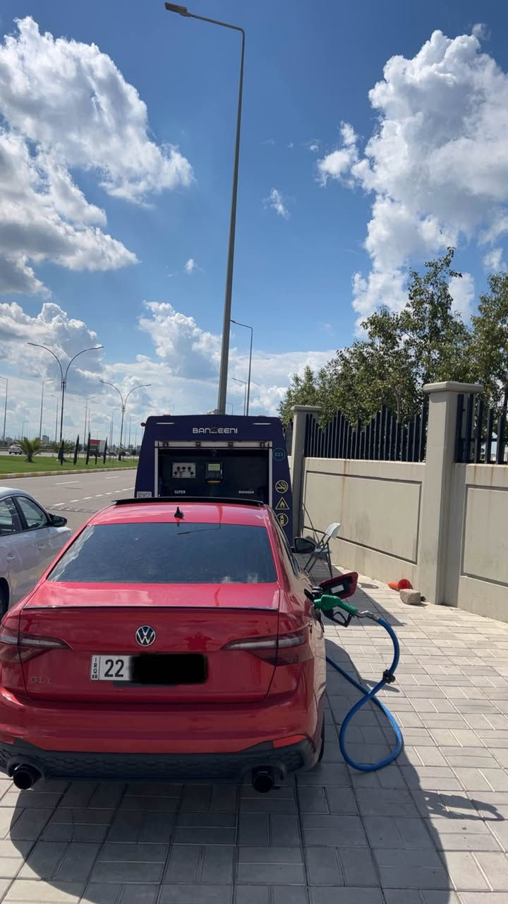 بسم الله الرحمن الرحيم 
Jeeta GLI Autobahn 
مۆدیل 2024 
مواسەفات Autoban
بۆنید سبوخە پیش کەپسە 
(دەعامی ، لایت)هەمووی بیلادیە.
ئیرباگ بەس (سوکان) تەقیە بەشەرت سیستەم .
                             
مەکینە و گیر بەشەرتە نەکرایتەوە 
(داون پایپ) لەسەرە 

فوول مواسەفاتە ( کامیرەی دواوە ، پانۆرامە ، سندوقی کارەبای ،
راگری نشیوی ، حاساس ، کوشن گەرم ، کوشن سارد ، کوشن خەزن ، 
بەسمە ، شاشە ، ئاوینە رادار ، 
8 ئیرباگ ، ئەپل کار پلەی )

سەیارەکە زۆر تەنک و ریک و پیکە  
لۆ زانینی نرخ پیوەندی بکە بە (***********) أربيل, العراق

