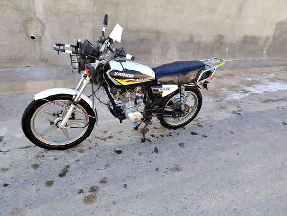 سلام عليكم  بيع مستعجل 310
سيفان🏍🏍

موديل 21

محرك مفتوح🛠🔧🔩

هندر فالت مخليله سرنك خارجي 👍

عداد شاشه مامربوط  👍📟📟

كهربائيات شغال💡🚥🚦

سلف يعوزه باتري 🔋🔌🪫🪫

العنوان صلاح الدين قضاء العلم 👉👉👉👉👉👉👉
☎️***********📲***********☎️
