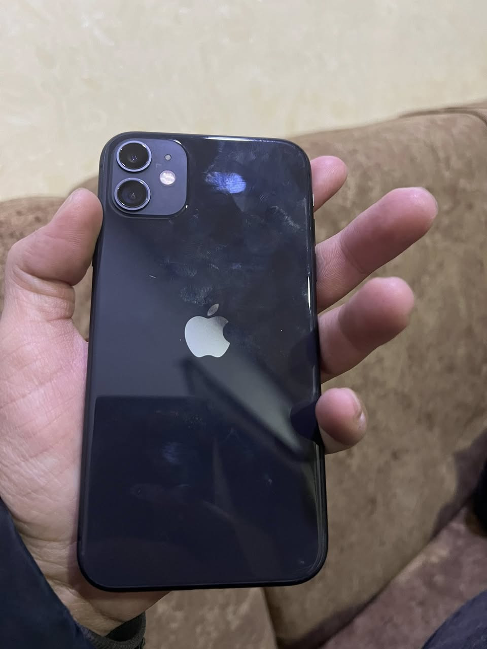 سلاو برایان ئایفۆن ١١ بۆ فرۆشتن هەموو گیانی بە شەرت بەس شاشەو پاتری گۆڕاوە فەیس بە شەرت لە سلێمانیم گۆڕینەوە ش ئەکەم
سعری ١٥٠ قفل قفل 
0771 037 0737
