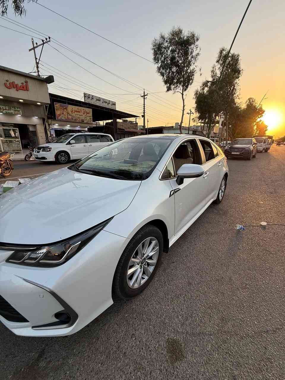 السلام عليكم 
كورولا ٢٠٢٤ للبيع وارد خليجي ساز ماشي ٣٧ كدامكم الصور فول نظافة كلين بس شخط اكو صغير بالبونيد وجامة مكسورة للاستفسار الاتصال على الرقم 
***********
