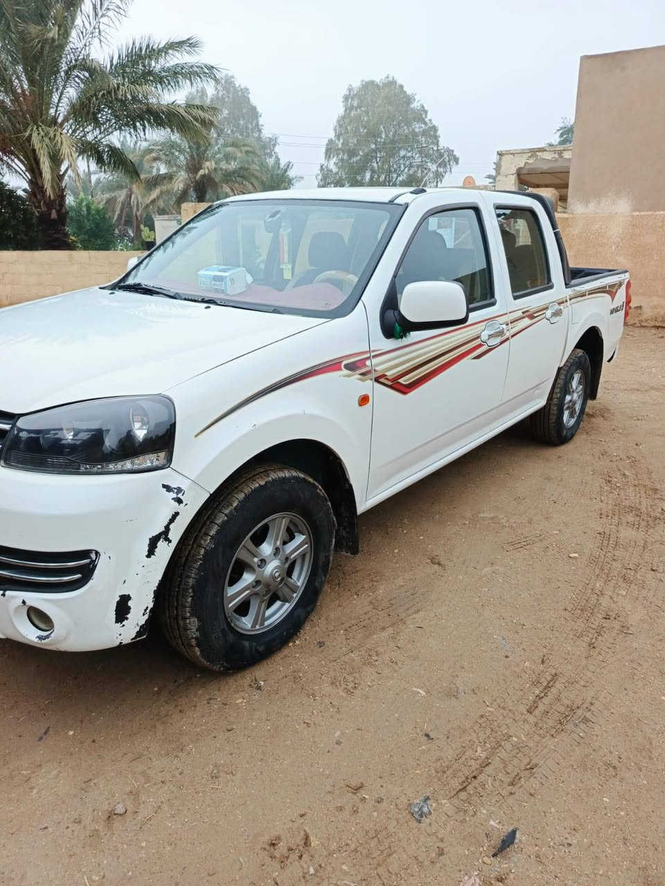 السلام عليكم سياره لبيع مديل 2020 سياره احله من الصوره رقم واسط سياره مكفوله عده بيهه ضربه بصيطه بل جاملغ الايمن الاستفسار اتصال على *********** او *********** او *********** السعر 110 وبيهه مجال
