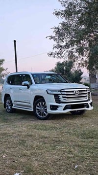 للبيع لاندكروز موديل 2023🔥 ساز الاصلي VX Limted 💯 مواصفات الساز معروفة...