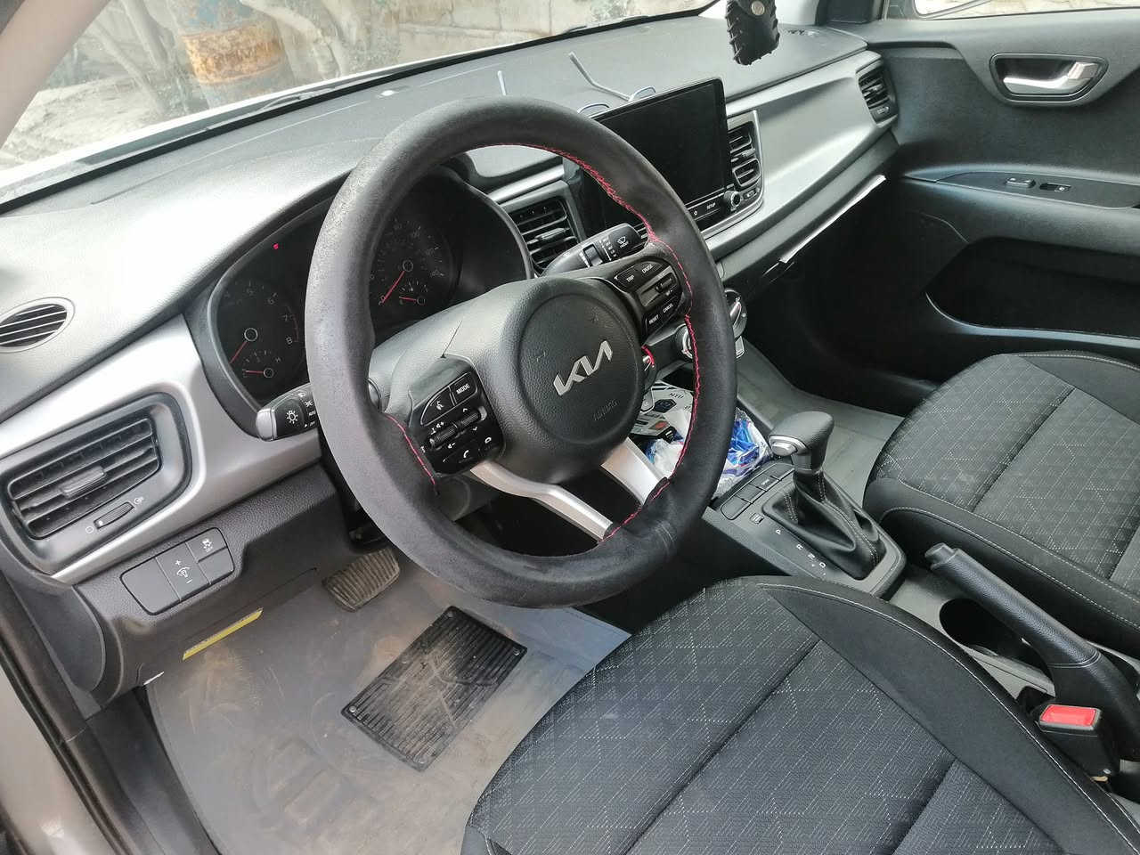 Rio s 2023 للبيع..
سياره جديده بدون صيغ ماشيه 30000 كيلو حادثها دعاميات فقط سياره جديده كير ومحرك بلادي بيها بارد بالجاملغ. 
السعر 130


**إذا كنت صاحب هذا الإعلان وتريد حذفه لأي سبب، رجاءا أرسل رسالة إلى الدعم الفني**