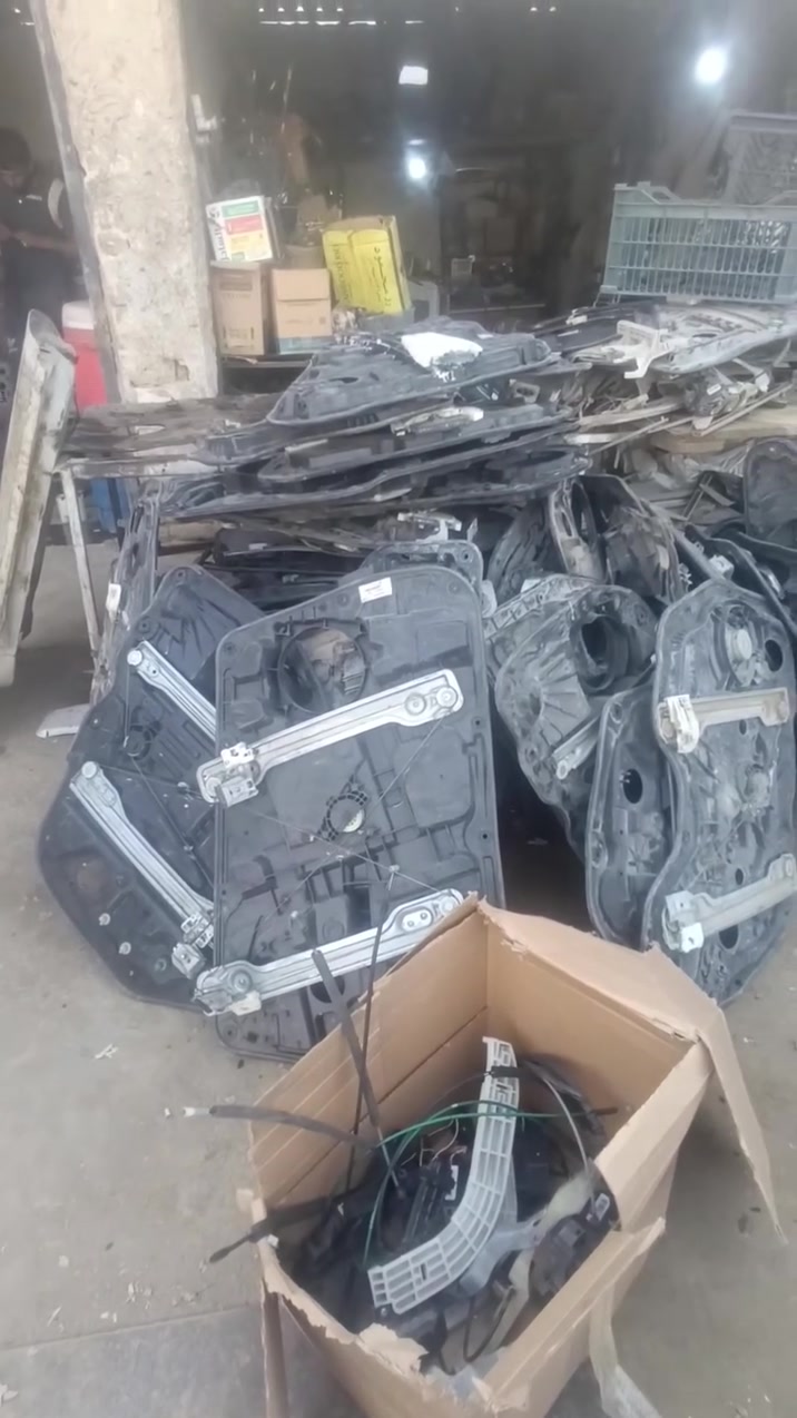 من رخصة ادمن ورشة عبدالله زيادي لتصليح إقفال الابواب ومكائن الجام السيارات وسنتر لك الكوري وامريكي العنوان الديوانية غماس يوجد توصيل كل أنحاء العراق ***********
