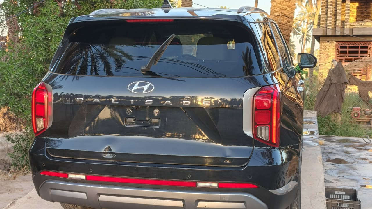 السلام عليكم بلسايد 6 سلندر 3800 فول مواصفات بيه مواصفات كلش هواي موديل 2023 مرقم بغداد سياره جديده كارتون مراوس بلاند كروزز  ***********
