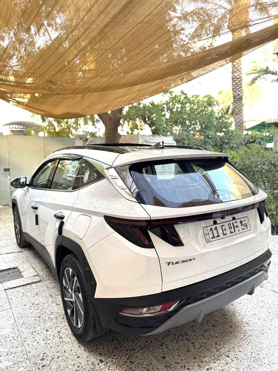 سلام عليكم للبيع توسان موديل 2024 فول مواصفات 1/1
1-بنوراما 
2-مقاعد اثنين كهرباء 
3-مقاعد اوف وايت
4-اشارات ترحيب 
5-شاشه كبيره 
6-رادار خلفي +جانبي +امامي
7-ماشيه 16km
8-كاربلاي
السعر 222$ وبيه مجال نشاءالله 
للاستفسار الرقم ***********
