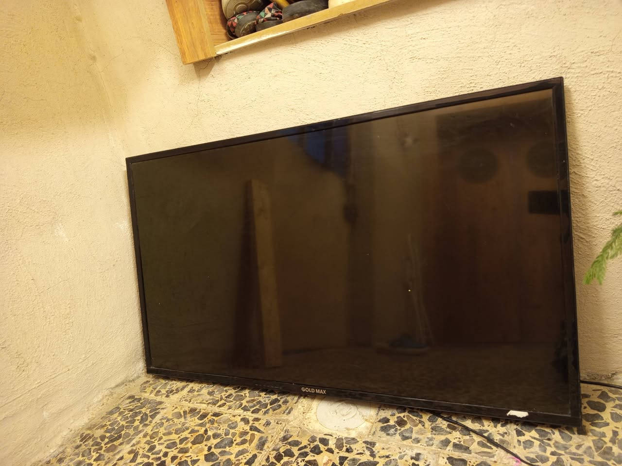 بلازمات ثنين وحدها حجمها 43 عاطل بيها شريط تصليحه ب50 الف ..والثانيه حجمها 32 شغاله مابيها شي ..ثنينهن ب100 مكان شارع حيفا


**إذا كنت صاحب هذا الإعلان وتريد حذفه لأي سبب، رجاءا أرسل رسالة إلى الدعم الفني**