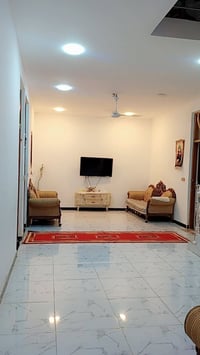للبيع بيت مساحه 435 نزلة بيت زرزور قرب مدرسة ابابيل 2غرف استقبال8×4 هو...