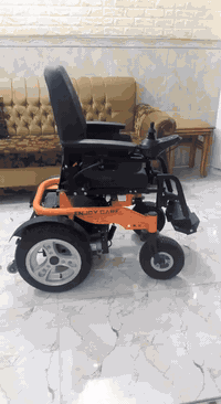 عربانه علا شحن جديد مامستعمل سعره600وبي مجال تصال 07715579769