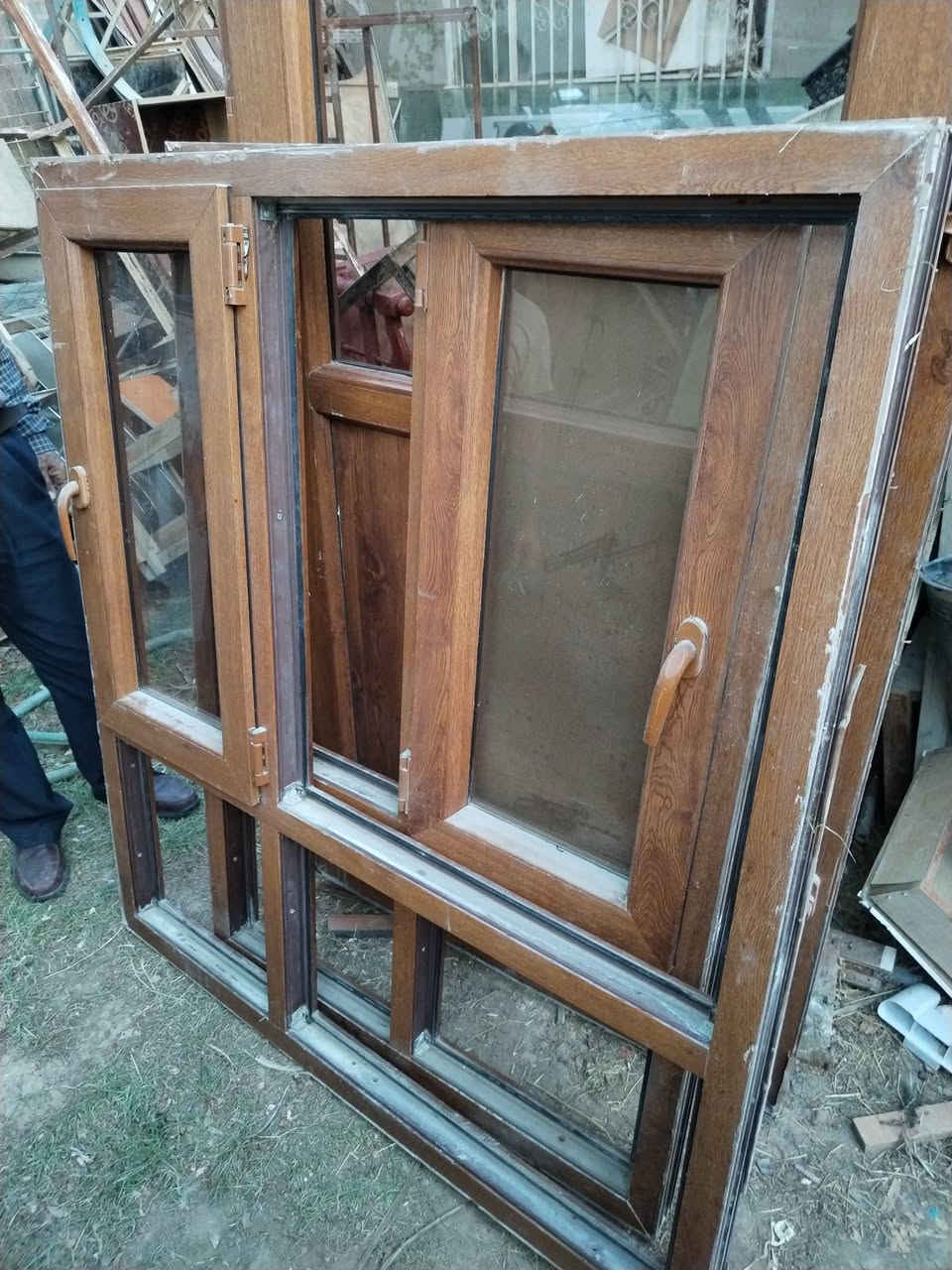 سلام عليكم شباك نضيف لبيع ***********
