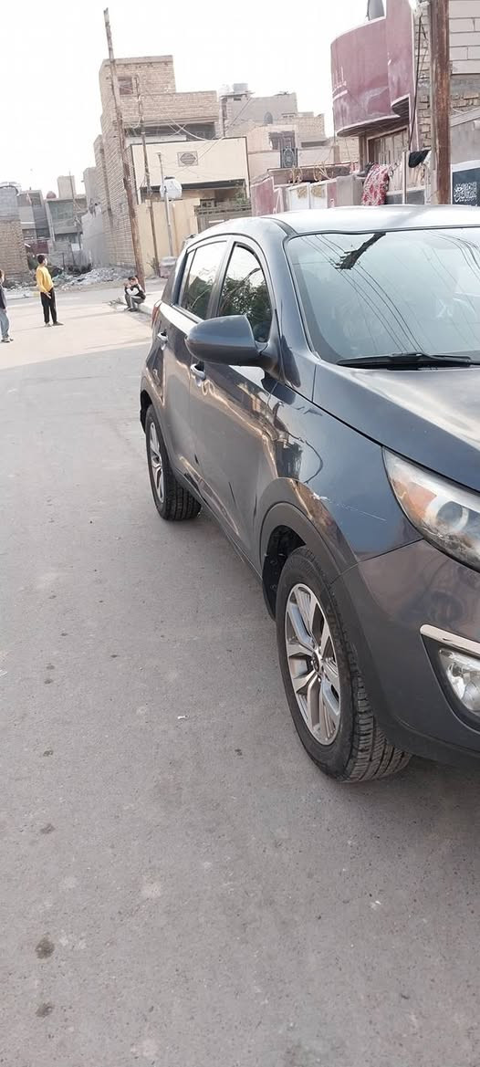 سبورتج 2014 امريكه تخم تير جديد
تبريد جديد صدر امامي خلفي جديد سياره ماشي 129 تفصيله بلسونر السعر 127 وبيه مجل سياره بسمي تحولي ثاني سياره بيه ماكنت جرارده مامتواجد بلفيس الشري يتصل واني بخدمته ***********
