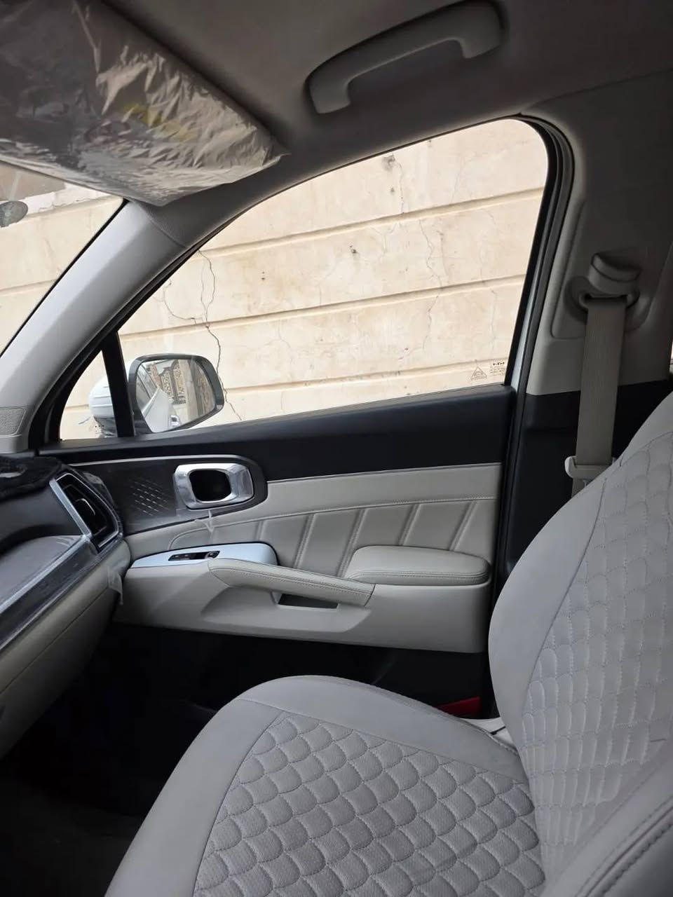 سيارة  سورنتا 2025 زيرو والي يحب يسفسر *********** بل خدمه
