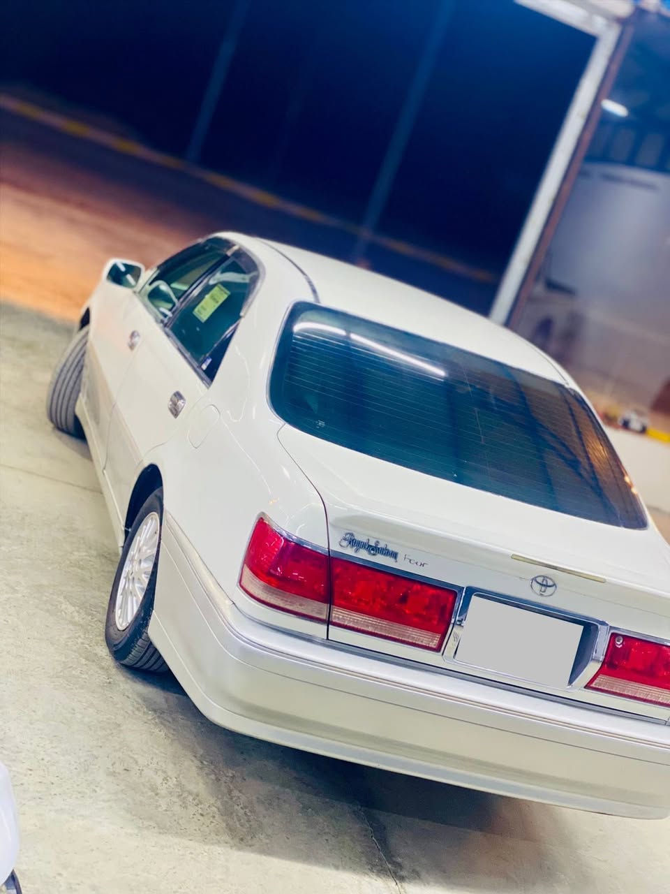 الملكه للبيع والسعر ابلاش ٠٠٠٠٠٠
السياره جديده بمعنى الكلمه وجاهزه من كلشي 
موديل 2004 اصل كريستال
دكمتين 
محرك D4 المرغوب
ثلاجه 
تبريد مركزي
برده خلفيه
كشناة كهرباء
شرط جاهزه من كلشي وترايك للبصره محرك ، كير ، صدر امامي خلفي ، طخم تاير ، 
اخوان السياره ادوات دخول جديد يعني بدون لوحات

السعر ( ٥٨ ) ورقه

للاستفسار الاتصال على رقم المعرض 
او زيارتنا في معرض الفهد لتجارة السيارات الكائن الأنبار قضاء عانه مقابيل جوازات عانه الجديده 
بأدارة السيد ابو فهد الصميدعي
رقم هاتف المعرض

☎️ ***********

متواجدين يومياً من                       الساعه ١١ صباحاً 
                                              الى الساعه ١١ مساءً 
الاتصال وقت الدوام فقط .
