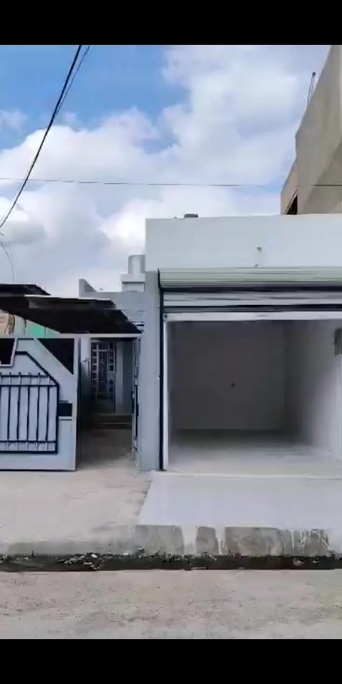 دار للايجار في حي الزهور
 مساحه150متر 
طابق ونص مجموع الغرف 2وصحيات عدد2وهول واستقبال ومطبخ وصحسات السعر600الف
للاستفسار تواصل خاص


**إذا كنت صاحب هذا الإعلان وتريد حذفه لأي سبب، رجاءا أرسل رسالة إلى الدعم الفني**