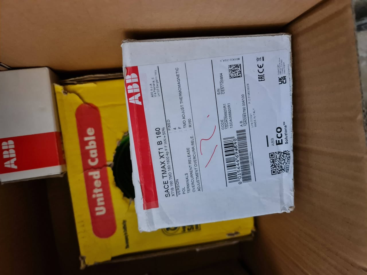 لفة واير سنكل ابو ٤ المتحدة 
قاطع دورة ABB ابو ١٦٠ وابو ١٠٠
قاطع دورة شنايدر ١٠٠
كونتاكتر ٤٥ امبير  ABB


**إذا كنت صاحب هذا الإعلان وتريد حذفه لأي سبب، رجاءا أرسل رسالة إلى الدعم الفني**