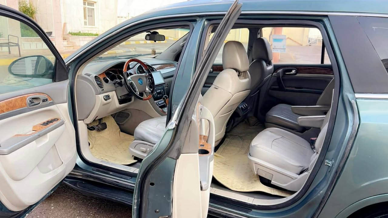 احترامي للجميع  وتم التنزيل السعر من 93 الى 85 متوازي
الرقمين بيهن واتساب ***********– ***********
ملاحضه. السياره احلى من الصور 
للبيع شوفرليت بيوك امريكي رآسي ملكي موديل 2010 فول مواصفات سعر السياره  85 ورقه و مجال    محرك V6  محرك  نفس امباله او ترافس  سياره 7 راكب  و تبريد 3 قطع كير ومحرك  بشرط جديد  طخم اما مي خلفي بشرط  وطخم تايرات اخو الجديد  سياره بكل معن الكلمه نظيفه و مفوله مواصفات  كلشيي بالسياره بشرط  انا سياره صابغها عام فقط جماليه جانت جارده و صبغتها  كفاله مابيهه اي حادث  سياره  قبل 15 يوم جدتها  هزه جيد رقمها دهوك بسمي تحويل نفس اليوم احولها بسمك   مكان السياره قضاء عقره بين اربيل و دهوك دهوك, العراق
