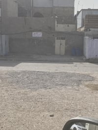 بيت للبيع مساحتة ١٤٤ موقعة على ساحة. في الحبيبية قرب صورت الشهيد علاء ...