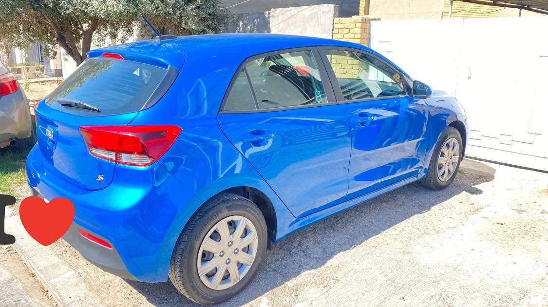 السلام عليكم
كيا ريو 2021 

وارد امريكي 

حادثه دعاميه اماميه 

ماشية 11 الف فقط 
السياره جديدة

تحكم ستيرن 

كشنات مخمل 

شاشة لمس كبيره  

كاربلي 

محرك  S 1600 دبل نوزل 

عنوانه العامريه 
***********
