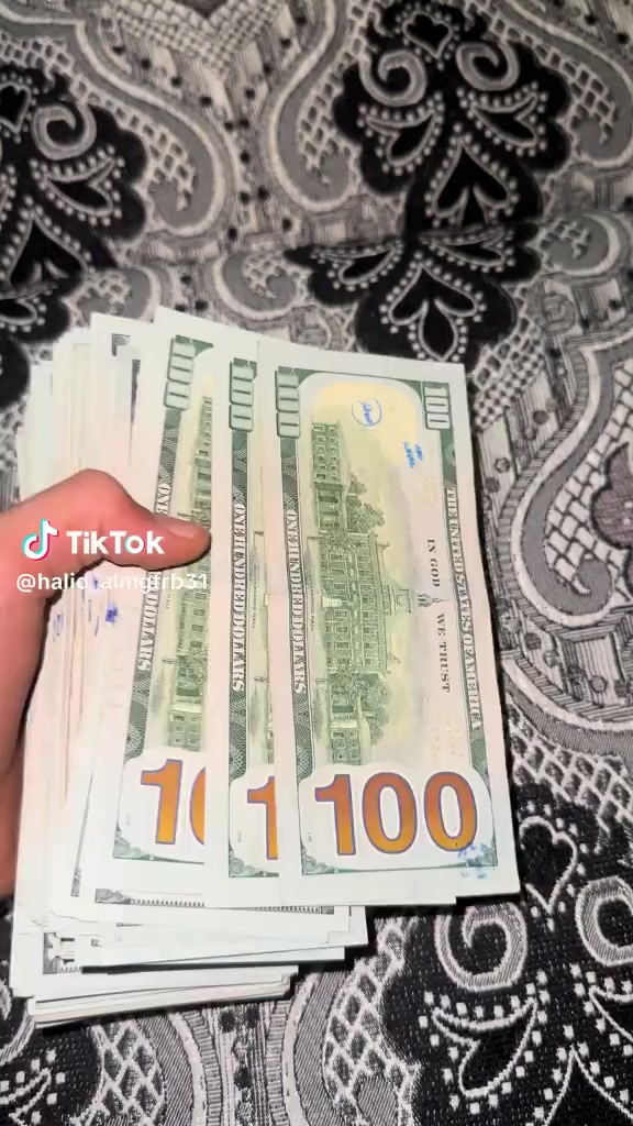 يتوفر باطل اغراض الديكورات والاعلانات والتصوير اكرر باطل مثل ما موضح بل صورة  فقط السعر 25الف


**إذا كنت صاحب هذا الإعلان وتريد حذفه لأي سبب، رجاءا أرسل رسالة إلى الدعم الفني**