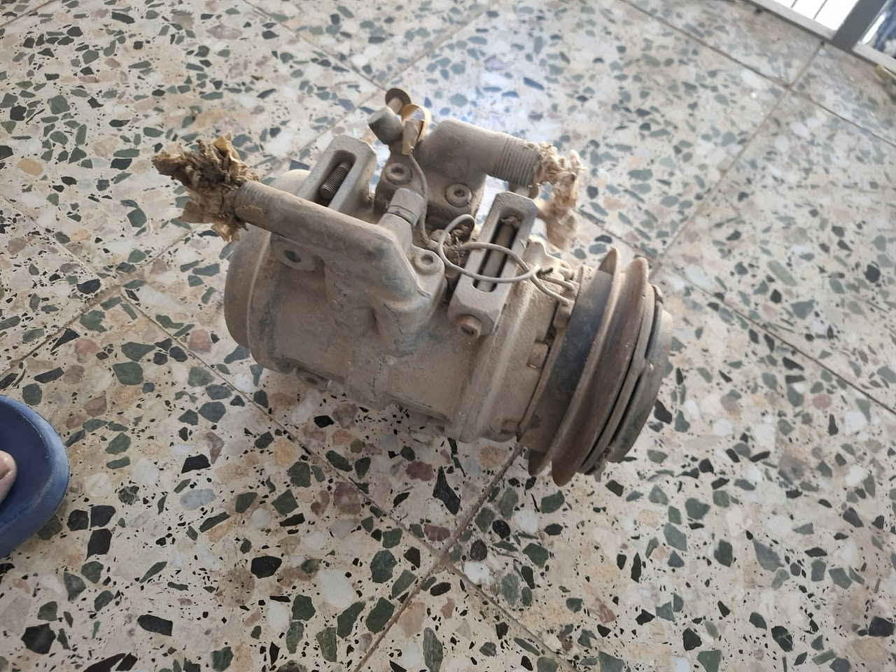كمبريسر سوبر موديل ٨٢ مكينه فايف ام للبيع المكان البصره
***********
