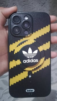 ايفون ١٤ تقليد • زيتوني • شاحن اصلي