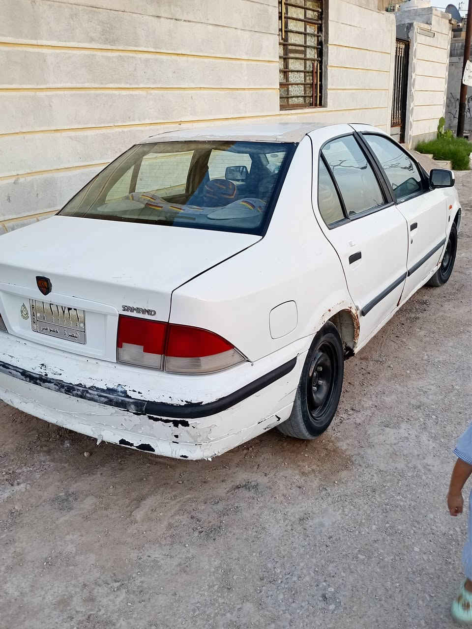 سمند للبيع موديل 11 سنويتها تنتهي لل 27 سياره مكينه كير وتبريد كلهن شغالات بلاد السعر 25 وبيها مجال ***********

