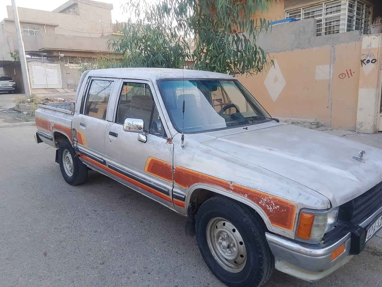 سلام عليكم سياره موديل 88 حار بارد رقم نينوى دولي شرط التحويل ماكينه كير اكسن شاصي كله نظيف سياره بيها صبغ بدون حادث   ***********.      ***********.    بيع او مراوس
