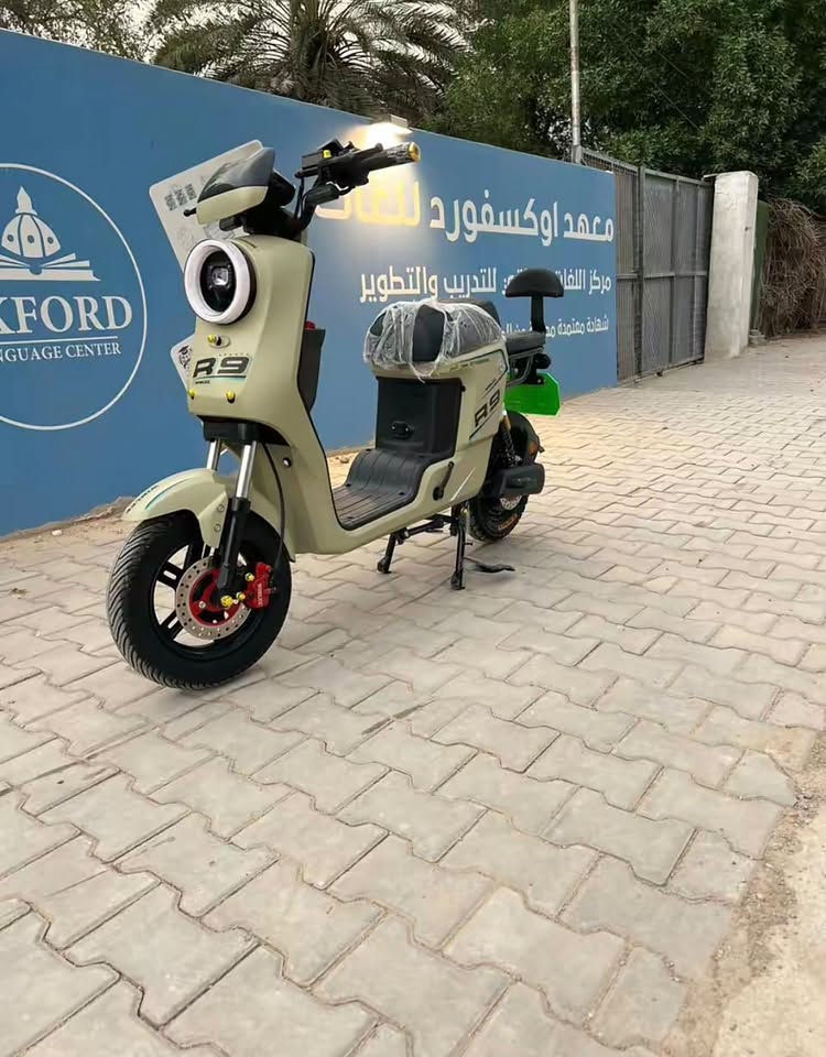السلام عليكم دراجه شحن R9 صاله يومين طلعت من الوكاله السعر 400 السبب صار عدي ضرف كلش مكاني البصره ابو الخصيب ***********
