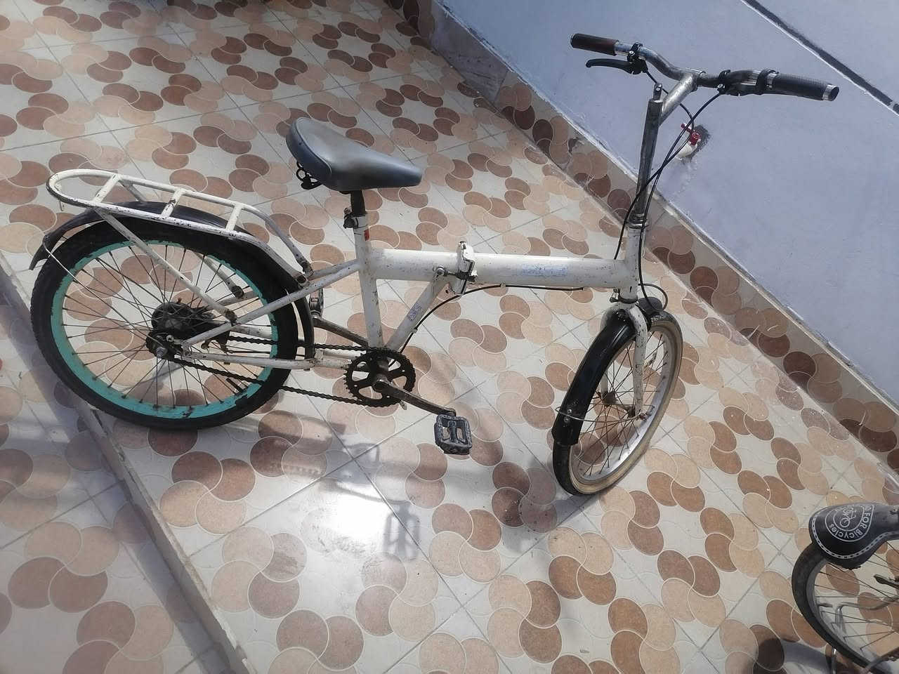 سلام عليكم باسكل سعر ٣٥ مكان العباره يم خرنابات رقم تلفان ***********
