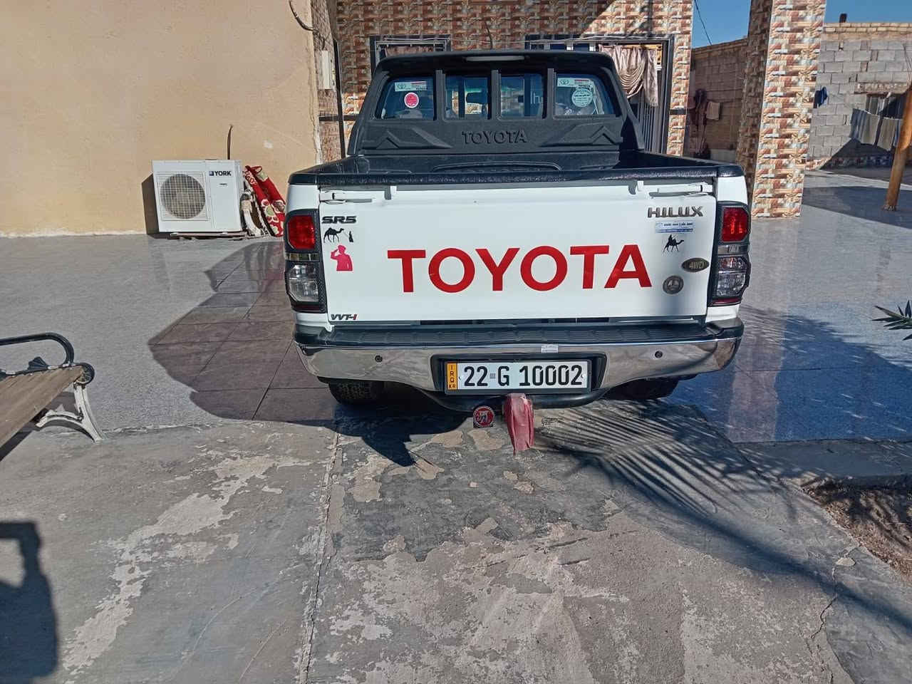 السلام عليكم سياره بيكم سيد نهرو للبيع موديل 2014 والي يريد يتصل وبي خير ويدلل رقم الهاتف ***********
