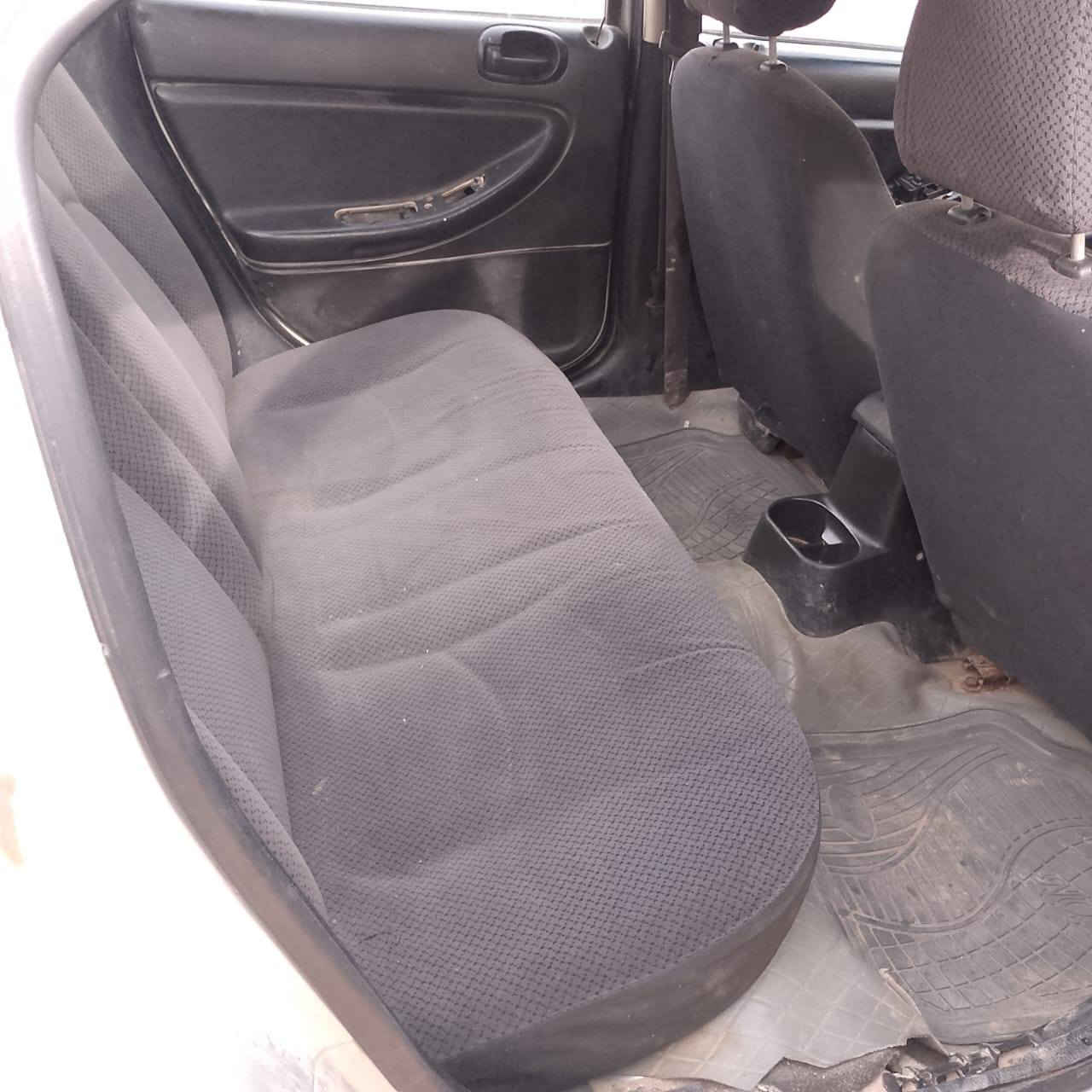 سيارة دوج ستارتوس 2005 سعر20 بيها مجال قليل او مراوس حسب الرغبه مكان غماس ***********
