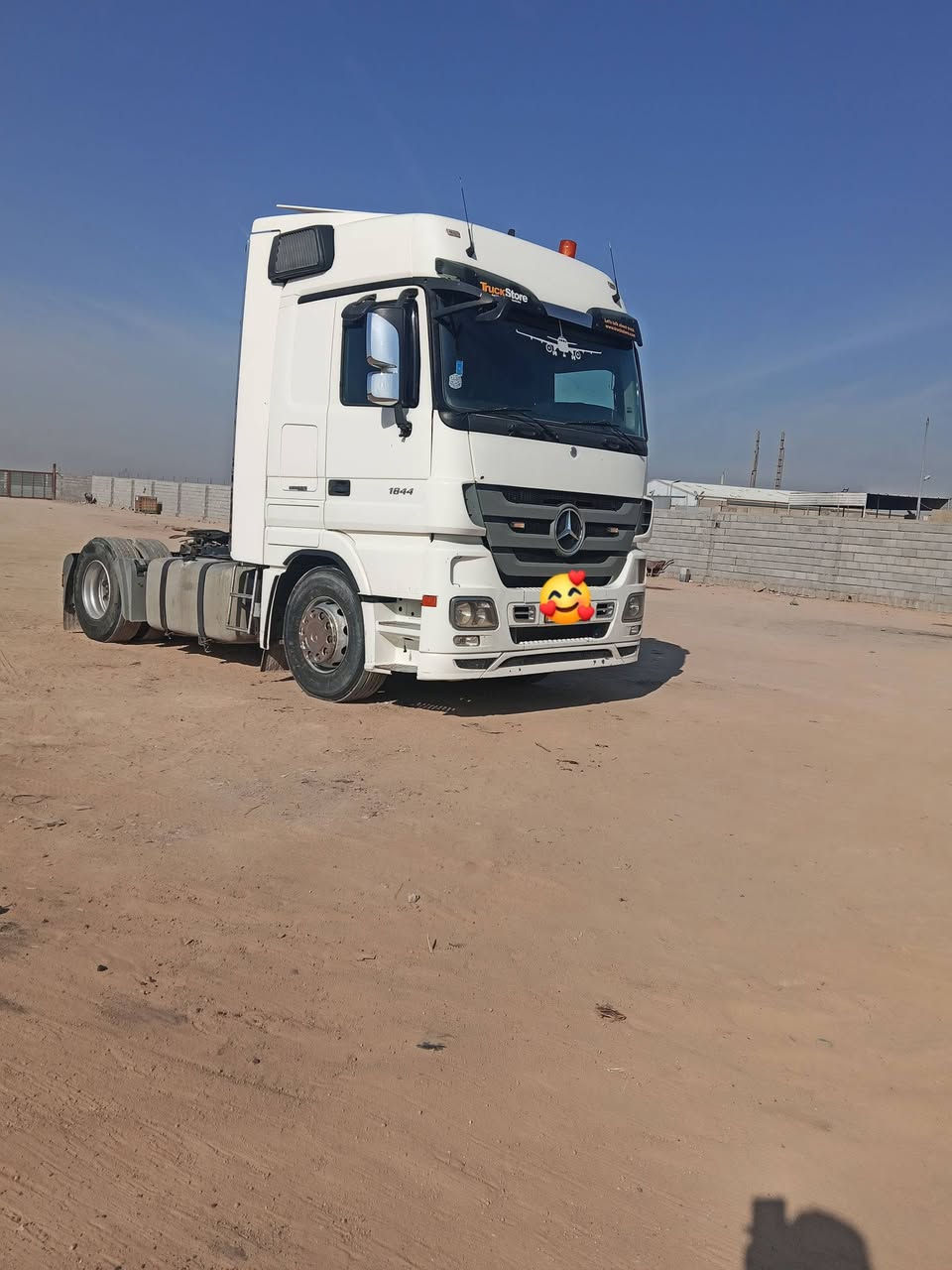 السلام عليكم ورحمة الله وبركاتة
راس تريله اكتروز ميكا سبيس موديل سياره 2011 مكفوله شاصي ومكينه وكير بسمي تحويل ثاني يوم السعر 410 وبيها مجال رقم الاتصال ***********
