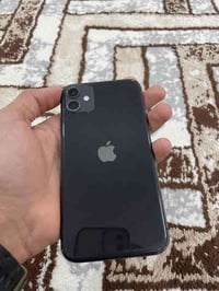 ایفون١١مینی للبیع  شاشەو باتری کبس باتری٧١ سعر٢٠٠بی مجال   ٠٧٧٧٦٤٨٧٦٥٥