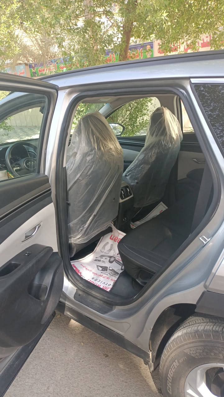 السلام عليكم
هيونداي توسان موديل 2024
وارد امريكي نص فول 
مواصفات سيارة 
تشغيل عن بعد 
اشاير مري 
تحكمات استيرن 
صندوك كهرباء 
أربعه انظمة قياده 
تبريد قطعتين 
تدفئه بكشنات 
تحديد مسار 
سايد بريك دكمه 
وبيه مواصفات ماذاكرها 
السياره بسمي تحويل ثاني يوم 
رقم بغداد 
حادث السياره كما موضح بصور 
تبديل بابين وجاملغ وتعديل بدوسه 
سعرها 180 وبيه مجال 
مكان السيارة بغداد/ الامين الثانية 
الرقم الهاتف ***********
